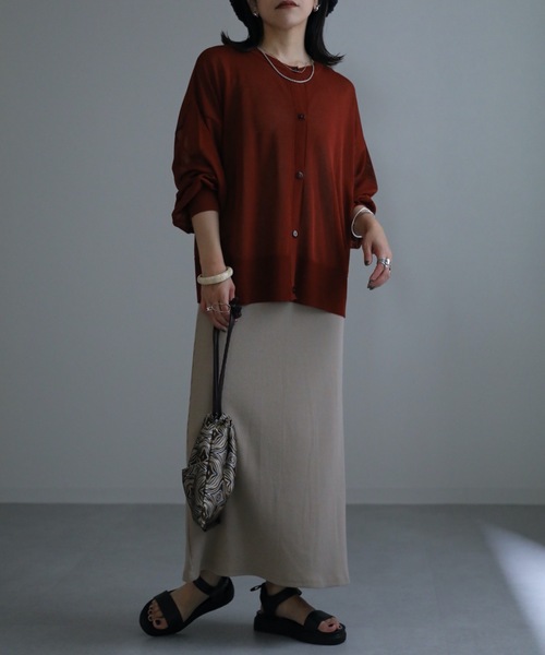 ap retro(アプレトロ)の「シアーカーディガン 前後2WAY(カーディガン/ボレロ・レディース・ブラック/ブラウン/オフホワイト/テラコッタ・FREE)」の20枚目の写真