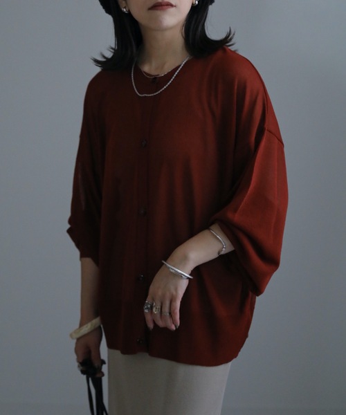 ap retro(アプレトロ)の「シアーカーディガン 前後2WAY(カーディガン/ボレロ・レディース・ブラック/ブラウン/オフホワイト/テラコッタ・FREE)」の17枚目の写真