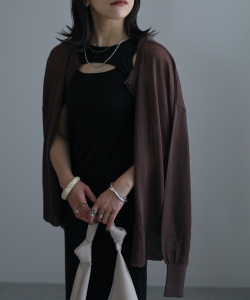 ap retro(アプレトロ)の「シアーカーディガン 前後2WAY(カーディガン/ボレロ・レディース・ブラック/ブラウン/オフホワイト/テラコッタ・FREE)」の6枚目の写真