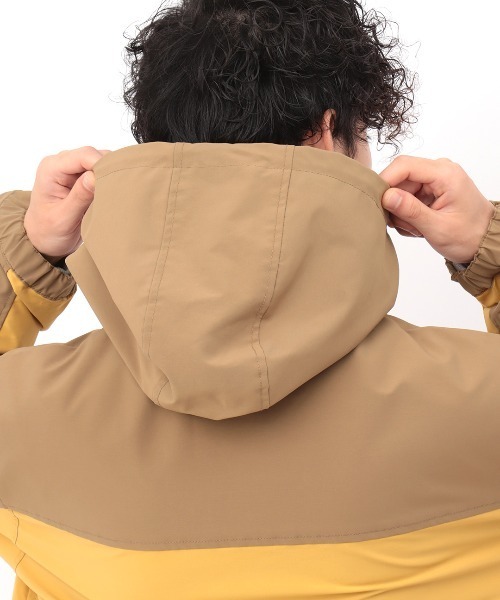 チチカカ(チチカカ)の「【ユニセックス】 撥水マウンテンパーカー(マウンテンパーカー・メンズ・ブラック/ベージュ・MEDIUM/LARGE)」の18枚目の写真