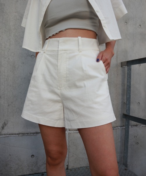 FIG&VIPER（フィグアンドバイパー）の「コットンルーズフィットショートPT（その他パンツ・レディース・ライトイエロー/ホワイト・SMALL/MEDIUM）」の15枚目の写真