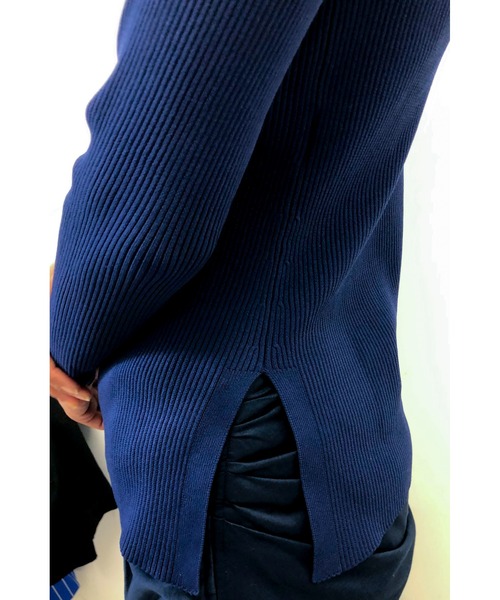 ENFOLD（エンフォルド）の「ストレッチリブ ポロシャツ（ポロシャツ・レディース・ブラック/ネイビー・38）」の8枚目の写真