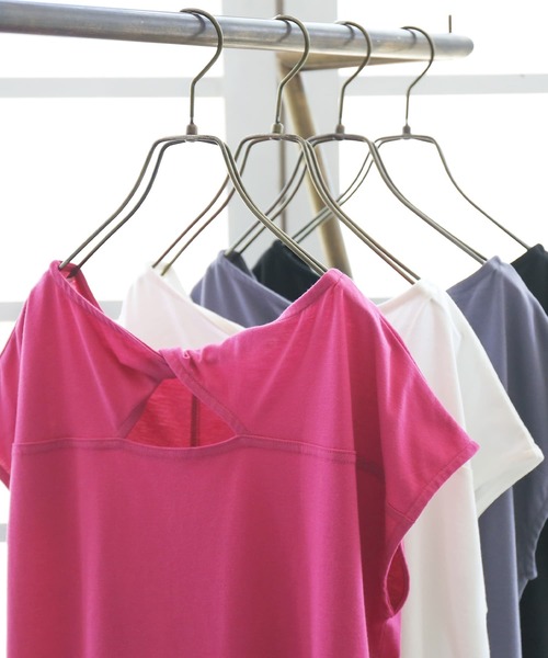 n'OrLABEL(ノアールレーベル)の「『バックツイストフレンチスリーブTシャツ』(Tシャツ/カットソー・レディース・ブラック/ネイビー/オフホワイト/ピンク・1/2)」の20枚目の写真