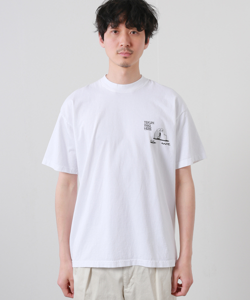 JOURNAL STANDARD（ジャーナルスタンダード）の「TEKUN WAS HERE OITE Tシャツ（Tシャツ/カットソー・メンズ・ホワイト・MEDIUM/LARGE/X-LARGE）」の14枚目の写真