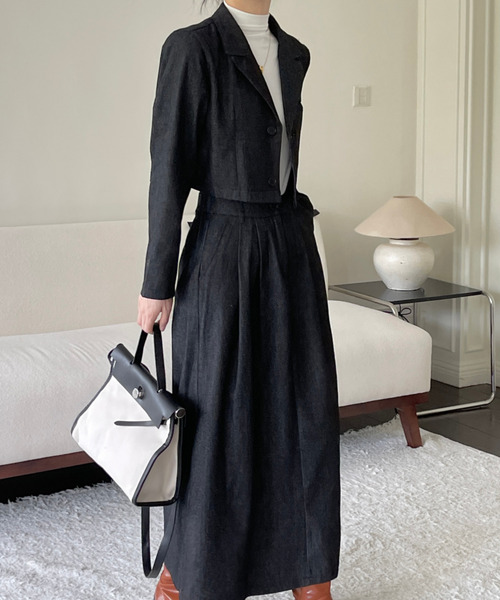 emi+（エミプラス）の「ショート開襟デニムジャケット＋ロングスカート セットアップ（テーラードジャケット・レディース・ブラック/インディゴブルー・M/L）」の19枚目の写真