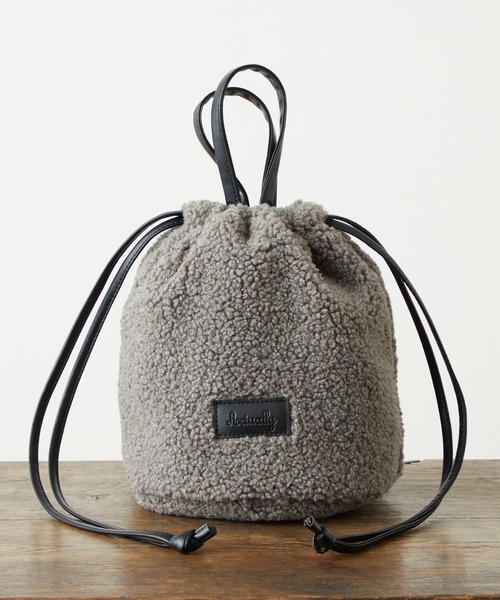 Actually(アクチュアリー)の「ボア2WAY 巾着バッグ(ショルダーバッグ・レディース・グレー/グリーン/アイボリー・フリー)」の17枚目の写真