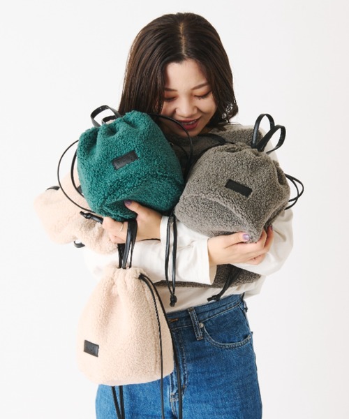 Actually(アクチュアリー)の「ボア2WAY 巾着バッグ(ショルダーバッグ・レディース・グレー/グリーン/アイボリー・フリー)」の19枚目の写真