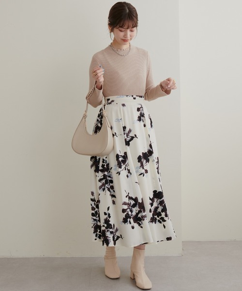 natural couture（ナチュラルクチュール）の「ウエストタックデザインアソートスカート（スカート・レディース・ブラック/ベージュ/レッド/オフホワイト・FREE）」の13枚目の写真