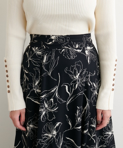 natural couture（ナチュラルクチュール）の「ウエストタックデザインアソートスカート（スカート・レディース・ブラック/ベージュ/レッド/オフホワイト・FREE）」の8枚目の写真