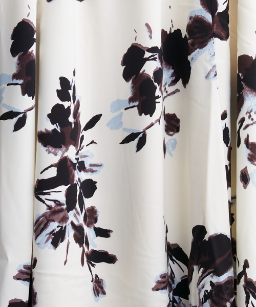 natural couture（ナチュラルクチュール）の「ウエストタックデザインアソートスカート（スカート・レディース・ブラック/ベージュ/レッド/オフホワイト・FREE）」の16枚目の写真