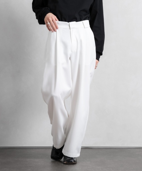 Adoon plain（アドーンプレーン）の「【Adoon plain】アソートタックワイドパンツ(セットアップ着用可能)（その他パンツ・メンズ・ブラック/オフホワイト/グリーン系その他/ブルー系その他・SMALL/MEDIUM/LARGE）」の2枚目の写真