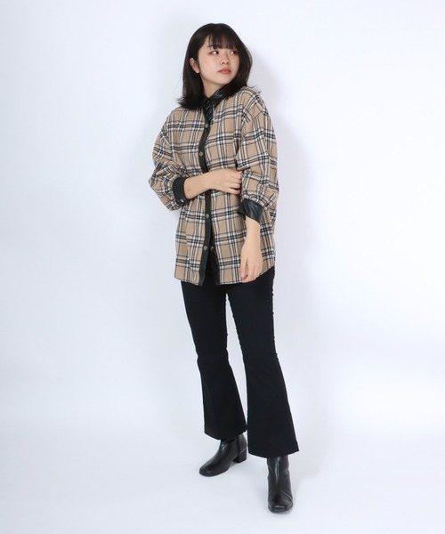 Salong hameu(サロン ハミュー)の「襟フェイクレザー チェックシャツ レディース/長袖ビッグシルエットシャツ(シャツ/ブラウス・レディース・ベージュ/グリーン/グレー・M/L)」の13枚目の写真
