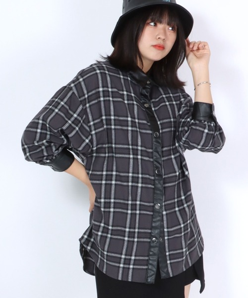 Salong hameu(サロン ハミュー)の「襟フェイクレザー チェックシャツ レディース/長袖ビッグシルエットシャツ(シャツ/ブラウス・レディース・ベージュ/グリーン/グレー・M/L)」の20枚目の写真