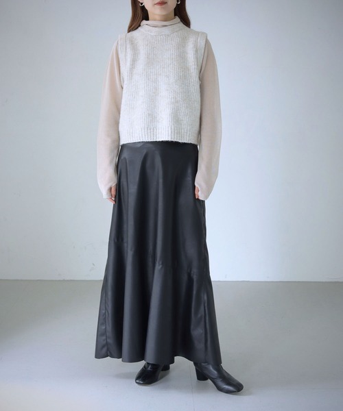 cheriella（シェリエラ）の「【cheriella】WEB限定フェイクレザーマーメイドスカート（スカート・レディース・ブラック/アイボリー・M）」の17枚目の写真