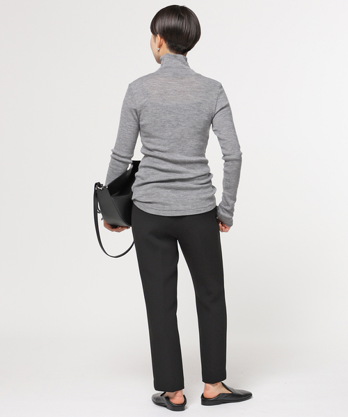 AP STUDIO（エーピーストゥディオ）の「SCENTOF ルーズタートルネックプルオーバー（ニット/セーター・レディース・チャコールグレー/ブラック/ベージュ・FREE）」の12枚目の写真