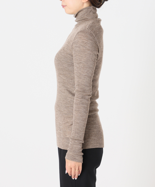 AP STUDIO（エーピーストゥディオ）の「SCENTOF ルーズタートルネックプルオーバー（ニット/セーター・レディース・チャコールグレー/ブラック/ベージュ・FREE）」の15枚目の写真