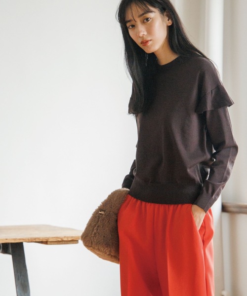 OPAQUE.CLIP（オペークドットクリップ）の「◆シルキーウールMIX フリルデザインニット【WEB限定カラー】（ニット/セーター・レディース・ライトベージュ/イエロー系7/ダークオレンジ/ブラック/ホワイト系9/ブルー/ダークブラウン系7・38/40/36/42）」の11枚目の写真