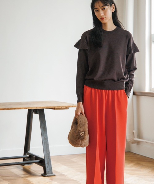 OPAQUE.CLIP（オペークドットクリップ）の「◆シルキーウールMIX フリルデザインニット【WEB限定カラー】（ニット/セーター・レディース・ライトベージュ/イエロー系7/ダークオレンジ/ブラック/ホワイト系9/ブルー/ダークブラウン系7・38/40/36/42）」の10枚目の写真