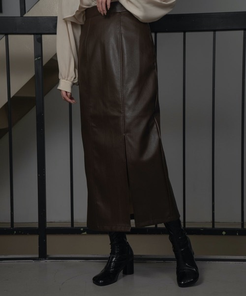 I_am（アイアム）の「front slit leather skirt（スカート・レディース・オリーブ/アイボリー/ブラウン・FREE）」の2枚目の写真