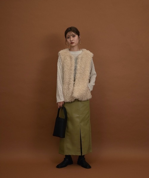 I_am（アイアム）の「front slit leather skirt（スカート・レディース・オリーブ/アイボリー/ブラウン・FREE）」の3枚目の写真