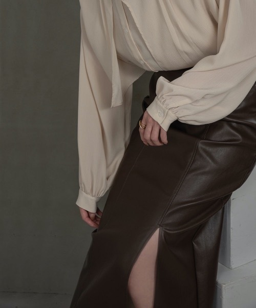 I_am（アイアム）の「front slit leather skirt（スカート・レディース・オリーブ/アイボリー/ブラウン・FREE）」の22枚目の写真