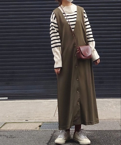 Fizz（フィズ）の「【maiko_wear × Fizz コラボ】　前後2Way　ポンチ素材ジャンパースカート（サロペット/オーバーオール・レディース・ブラウン/カーキ/ブラック・M）」の6枚目の写真