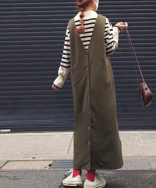 Fizz（フィズ）の「【maiko_wear × Fizz コラボ】　前後2Way　ポンチ素材ジャンパースカート（サロペット/オーバーオール・レディース・ブラウン/カーキ/ブラック・M）」の5枚目の写真