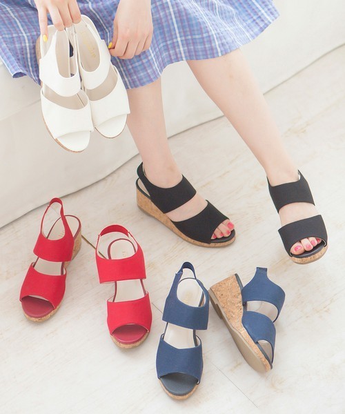 amelier MAJESTIC LEGON(アメリエルマジェスティックレゴン)の「ウェッジベルトサンダル(サンダル・レディース・オフホワイト/ネイビー/レッド/ブラック・SMALL/MEDIUM/LARGE)」の2枚目の写真