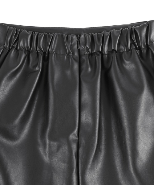 Figments（フィグメンツ）の「フェィクレザー台形ミニスカート（スカート・レディース・ブラック・FREE）」の7枚目の写真