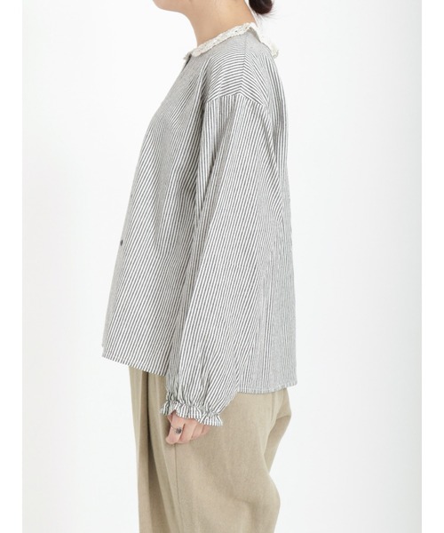 Samansa Mos2（サマンサ モスモス）の「ダブルボタンレース襟ブラウス（シャツ/ブラウス・レディース・ブラック/オフホワイト/チャコール・ﾌﾘ-）」の16枚目の写真