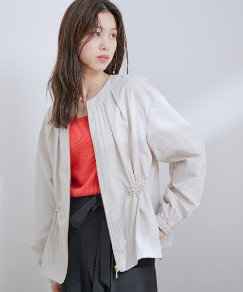 VIS（ビス）の「【UVケア・洗える】ウエストドロストブルゾン（ブルゾン・レディース・ベージュ/ホワイト系その他5/ブルー系その他4・FREE）」の5枚目の写真