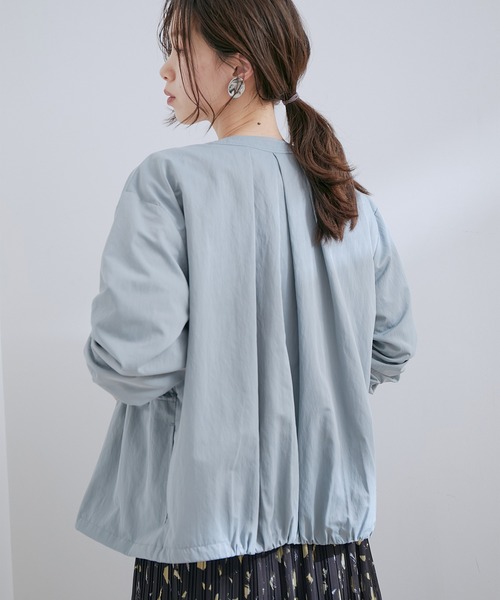 VIS（ビス）の「【UVケア・洗える】ウエストドロストブルゾン（ブルゾン・レディース・ベージュ/ホワイト系その他5/ブルー系その他4・FREE）」の10枚目の写真