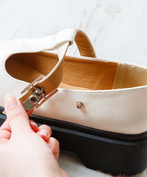 attagirl（アタガール）の「厚底Tストラップシューズ（ローファー・レディース・ブラック/アイボリー/ブラック系その他・S/M/L/LL）」の6枚目の写真