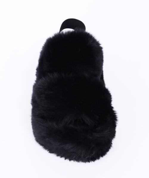 WC（ダブル シー）の「バックベルトフェイクファーサンダル（サンダル・レディース・ホワイト/ブラック・SMALL/MEDIUM）」の10枚目の写真