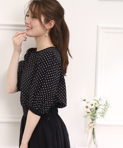 couture brooch(クチュールブローチ)の「◆【再入荷!】サッカードットパフスリーブブラウス(シャツ/ブラウス・レディース・ネイビー/ブラック系/アイボリー系・40/38/42)」の7枚目の写真