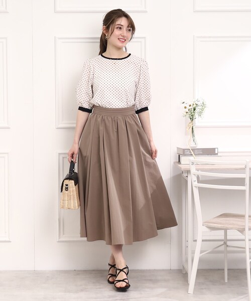 couture brooch(クチュールブローチ)の「◆【再入荷!】サッカードットパフスリーブブラウス(シャツ/ブラウス・レディース・ネイビー/ブラック系/アイボリー系・40/38/42)」の21枚目の写真