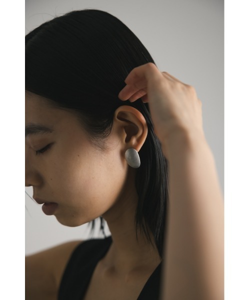 STYLEMIXER(スタイルミキサー)の「ライズプレートピアス(ピアス(両耳用)・レディース・シルバー/ゴールド・FREE)」の3枚目の写真