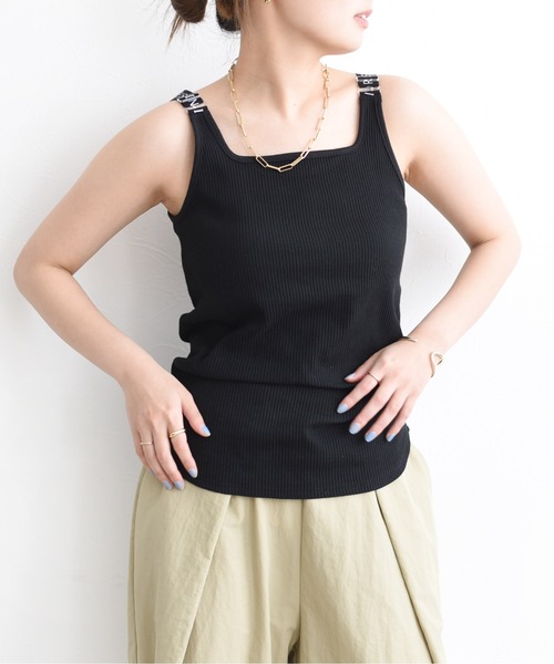 Eimee Law（エイミーロウ）の「ロゴテープスクエアネックリブタンク