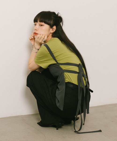 ワンショルダーバックデザインビスチェ（ベスト）｜Jeudi