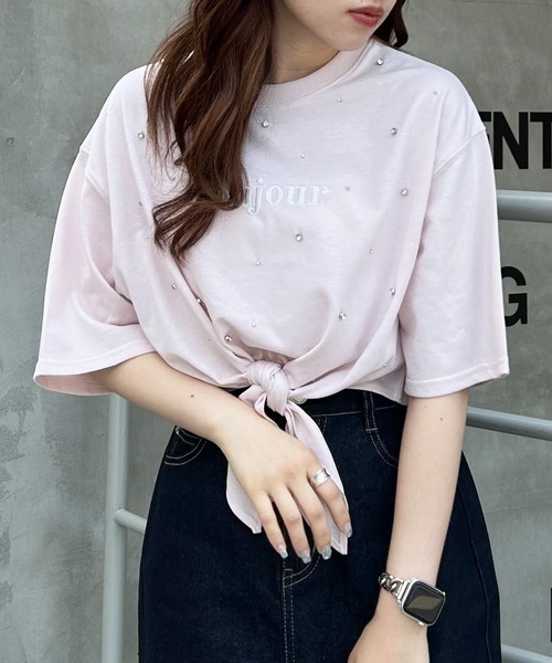 INGNI（イング）の「裾結びラインストーン付ロゴTシャツ（T