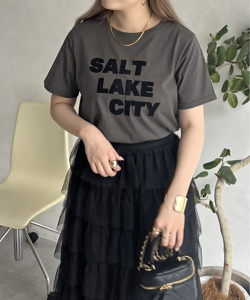 prose verse（プロズヴェール）の「フロッキーロゴTシャツ（Tシャツ/カットソー・レディース・チャコール/オフホワイト・ﾌﾘ-）」の22枚目の写真