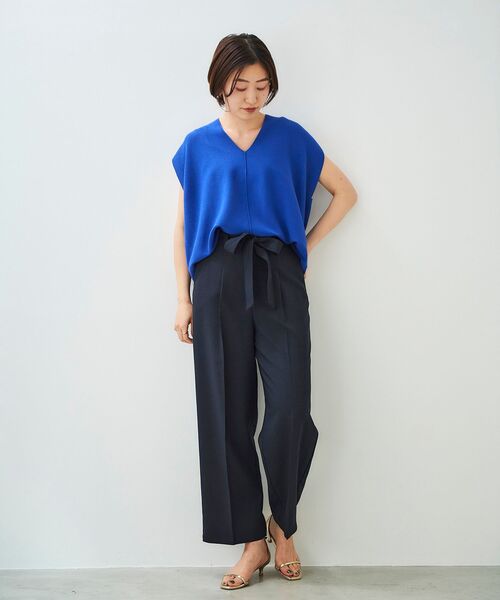 le.coeur blanc（ルクールブラン）の「ガーターアミコクーンVネックニット（ニット/セーター・レディース・ブルー/マスタード/オフホワイト/ダークブラウン・38）」の18枚目の写真