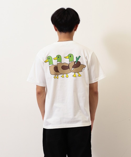 TOKYO CULTUART by BEAMS（トウキョウカルチャートバイビームス）の「DAISAK / KAMO NEGI Tee shirt（Tシャツ/カットソー・メンズ・ホワイト系その他2/ベージュ・MEDIUM/LARGE/X-LARGE/SMALL）」の3枚目の写真