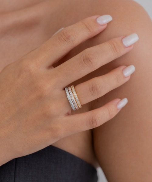 ebine(エビネ)の「2mm Full Eternity Ring 金属アレルギー対応 サージカルステンレス(リング・レディース・ピンク/ゴールド/シルバー・9号/7号/13号/11号/16号)」の4枚目の写真