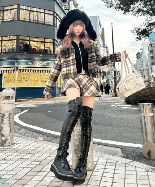 XU（エックスユー）の「ストリートファッション XU エックスユー rabbit ear fur cap うさ耳帽子 ファー帽子 モコモコ帽子（ニットキャップ/ビーニー・レディース・ホワイト/ブラック・ONE SIZE）」の16枚目の写真