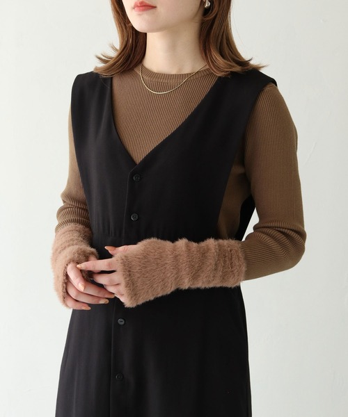 HER CLOSET(ハークローゼット)の「【vingtrois】袖シャギー切替リブニット(ニット/セーター・レディース・モカ/アイボリー/ブラック/チャコールグレー/カーキ・M)」の18枚目の写真