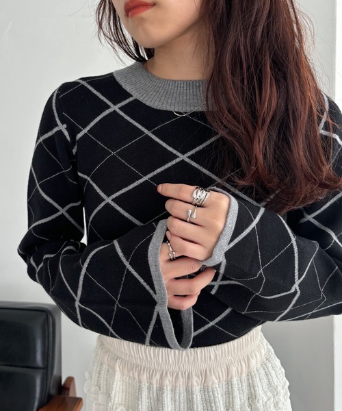 EPIMI E'PIMMY（エピミエピミー）の「チェックジャガードフレアスリーブニット（ニット/セーター・レディース・ブラック/ホワイト/オフホワイト/グレー・MEDIUM）」の4枚目の写真