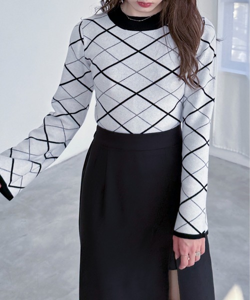 EPIMI E'PIMMY（エピミエピミー）の「チェックジャガードフレアスリーブニット（ニット/セーター・レディース・ブラック/ホワイト/オフホワイト/グレー・MEDIUM）」の17枚目の写真