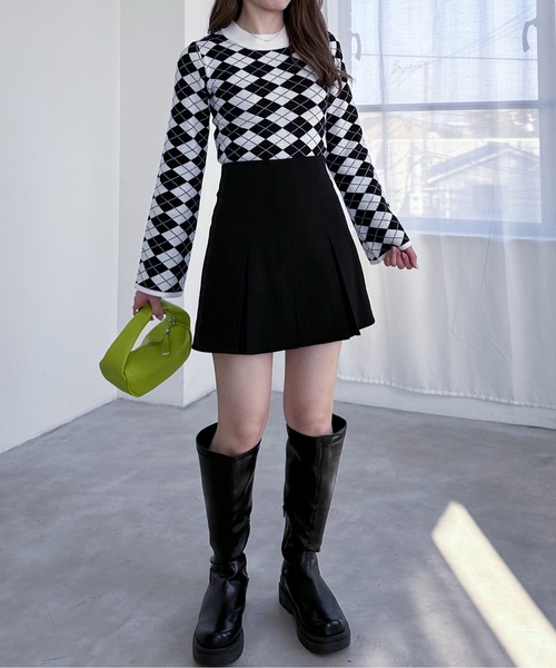 EPIMI E'PIMMY（エピミエピミー）の「チェックジャガードフレアスリーブニット（ニット/セーター・レディース・ブラック/ホワイト/オフホワイト/グレー・MEDIUM）」の6枚目の写真