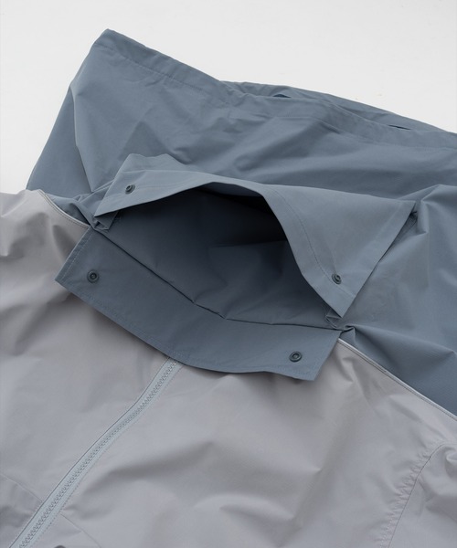 FCMM(エフシーエムエム)の「【日本限定アイテム】2TONE REFLECTIVE ANORAK/2トーンリフレクティブアノラック(パーカー・メンズ・ライトブルー/グレー/ブラック・MEDIUM/LARGE)」の14枚目の写真